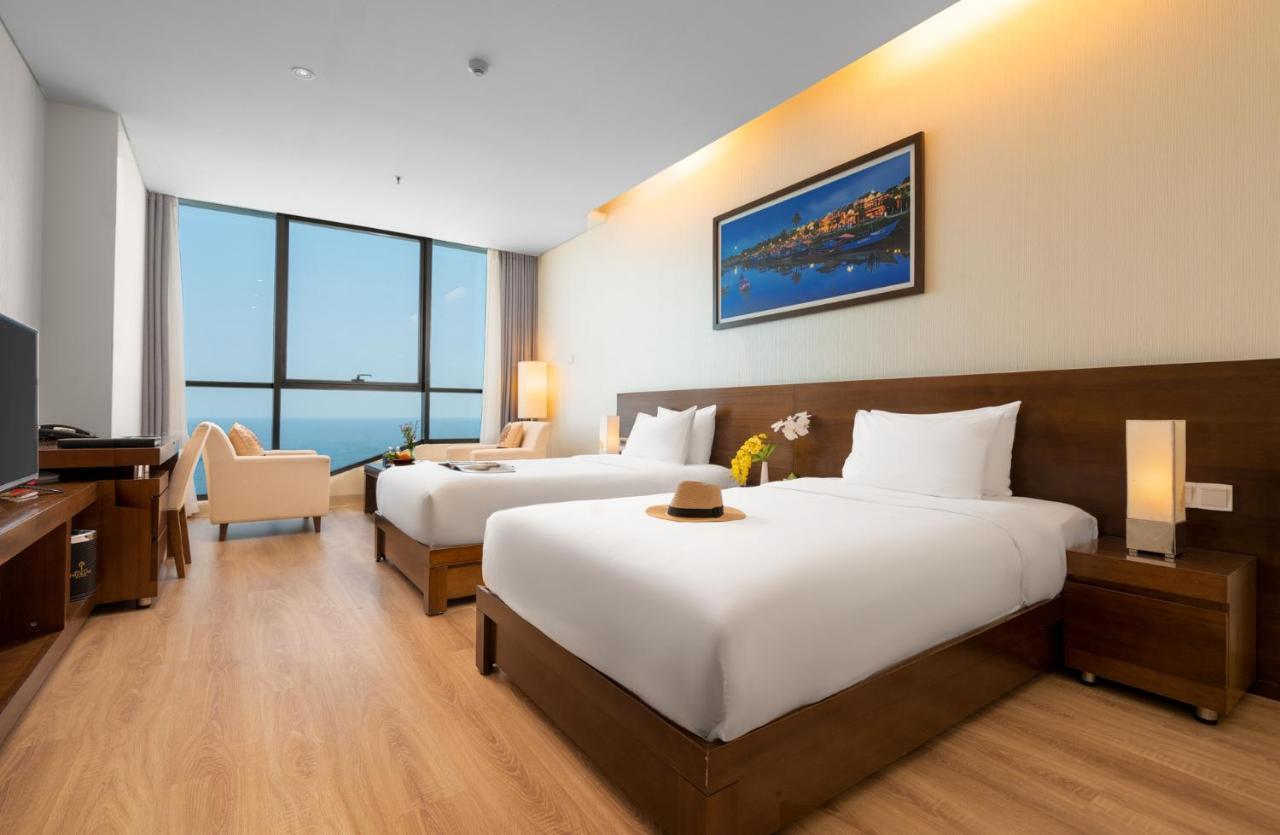 Grand Tourane Hotel Da Nang Exterior photo