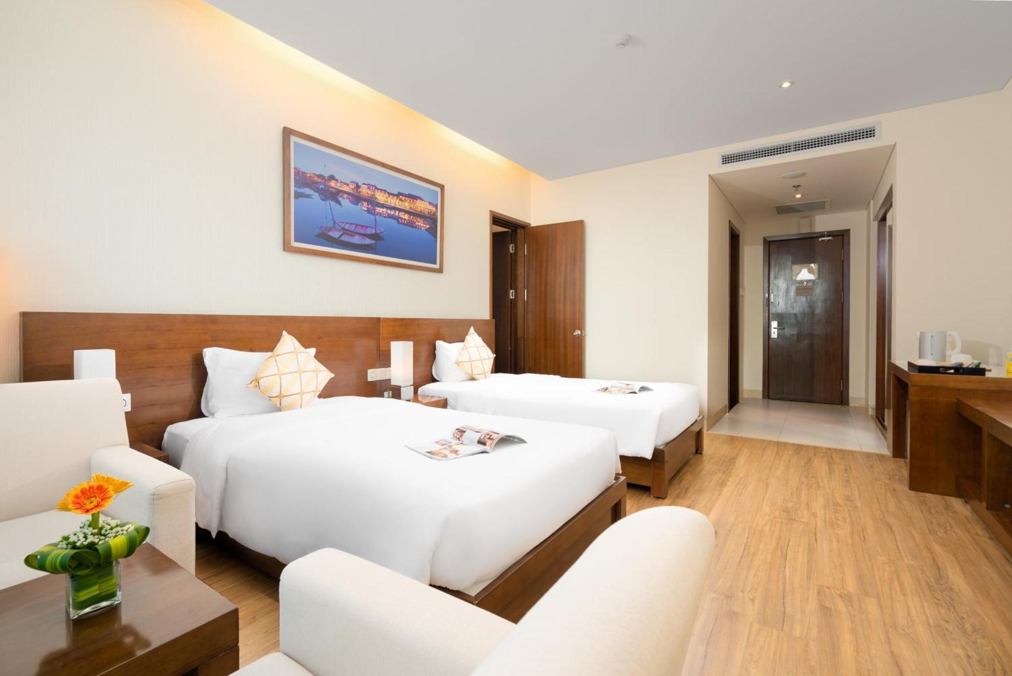 Grand Tourane Hotel Da Nang Exterior photo