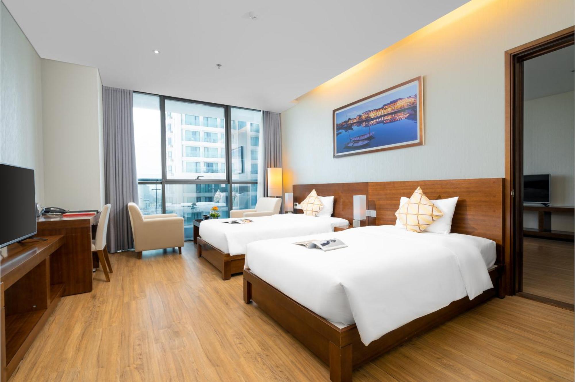 Grand Tourane Hotel Da Nang Exterior photo